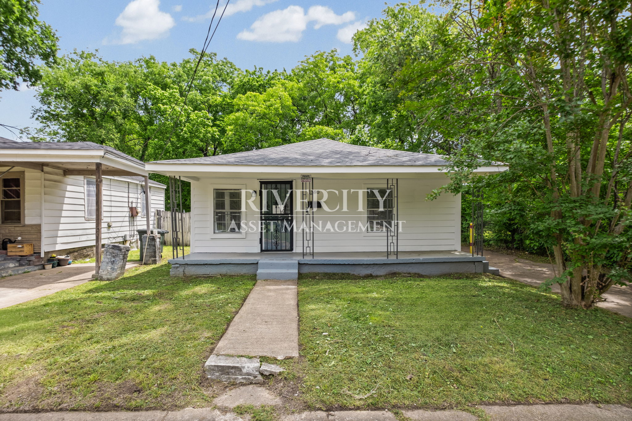 1580 Oriole Street