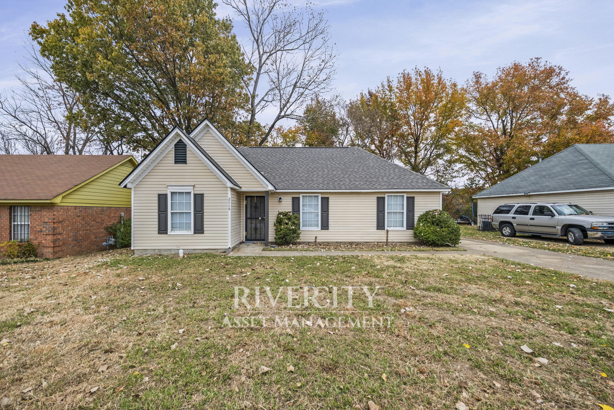 Property main image
