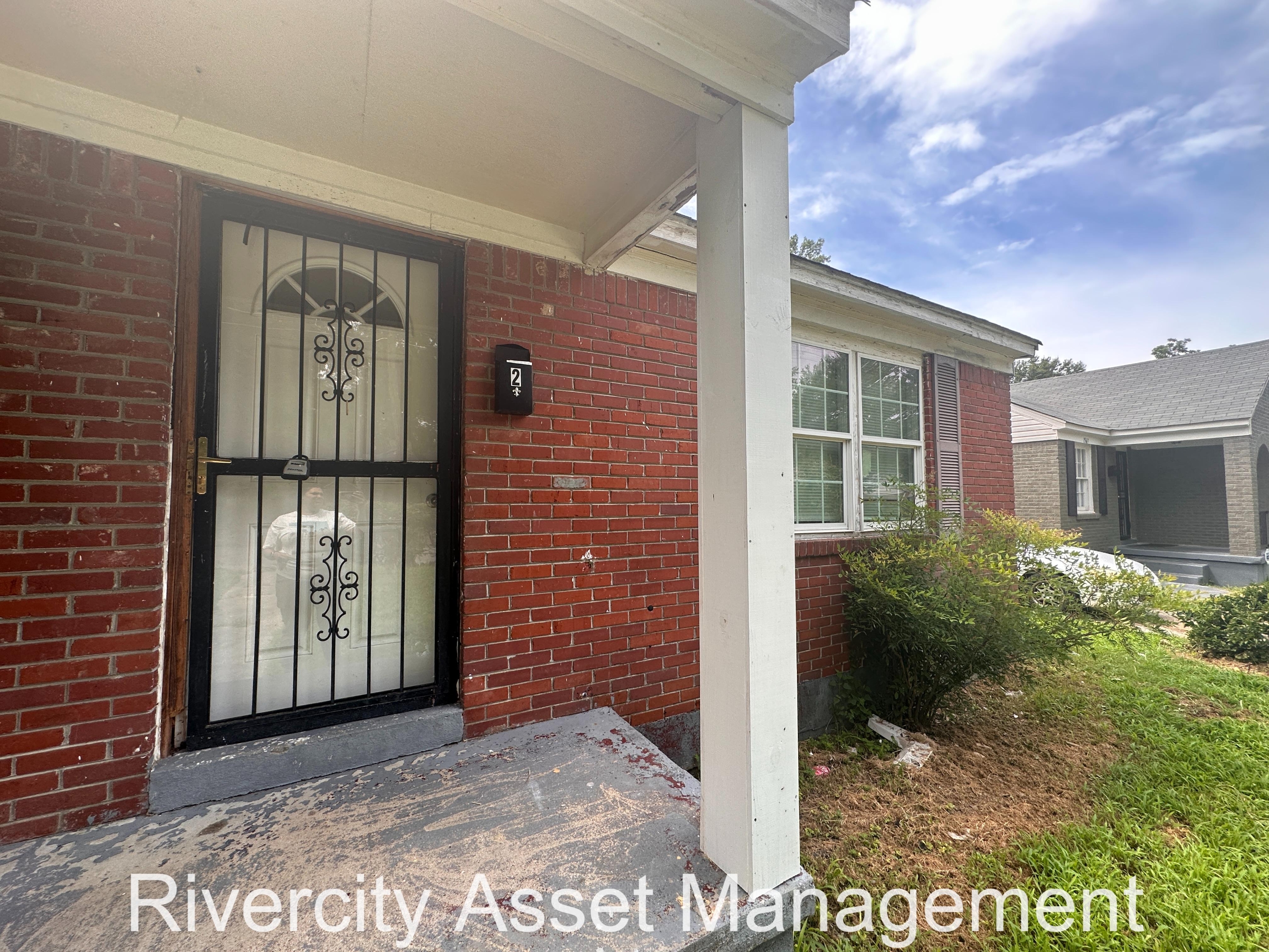 1567 David Street #2